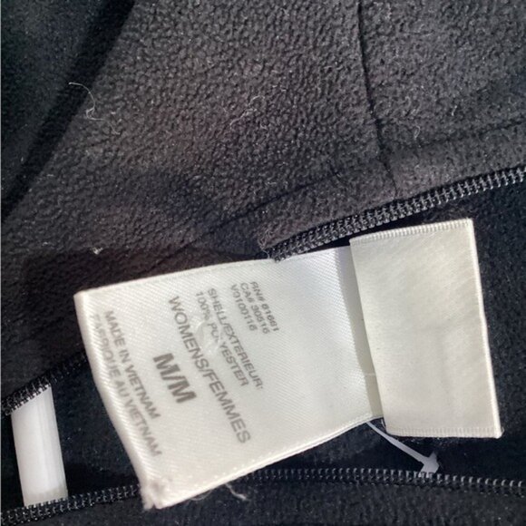 The North Face 1/4 zip Black Pullover Size m minimalist casual - Picture 4 of 4